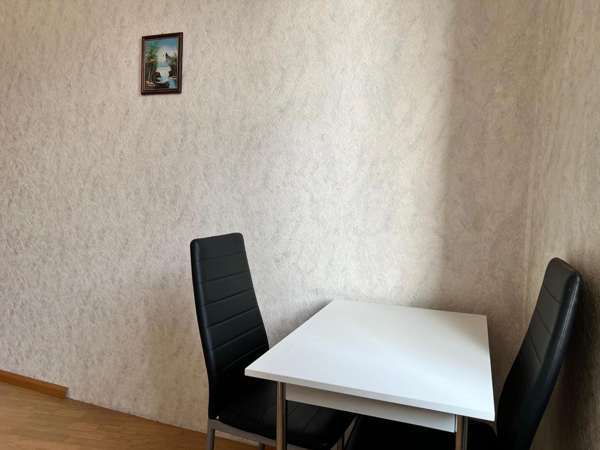 Welcoming 3br Shared Apt-near Bahnhof Meidling Wien
