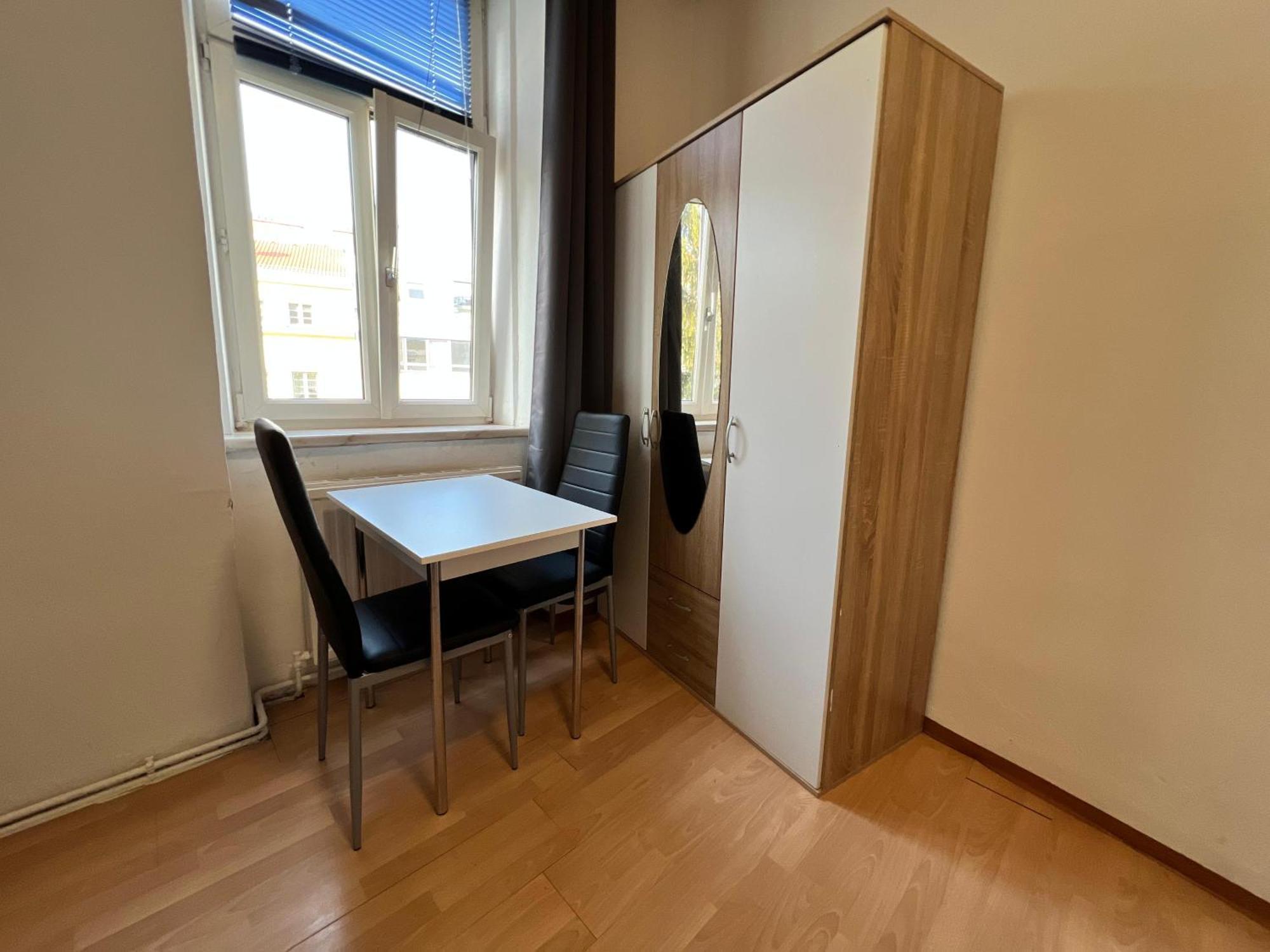 Welcoming 3br Shared Apt-near Bahnhof Meidling * Wien